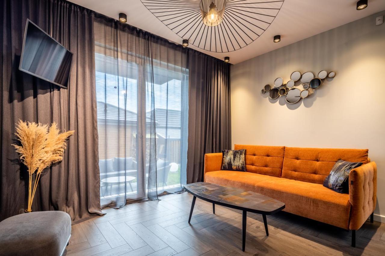 Green Shine Apartment, By Cohost พาลังกา ภายนอก รูปภาพ