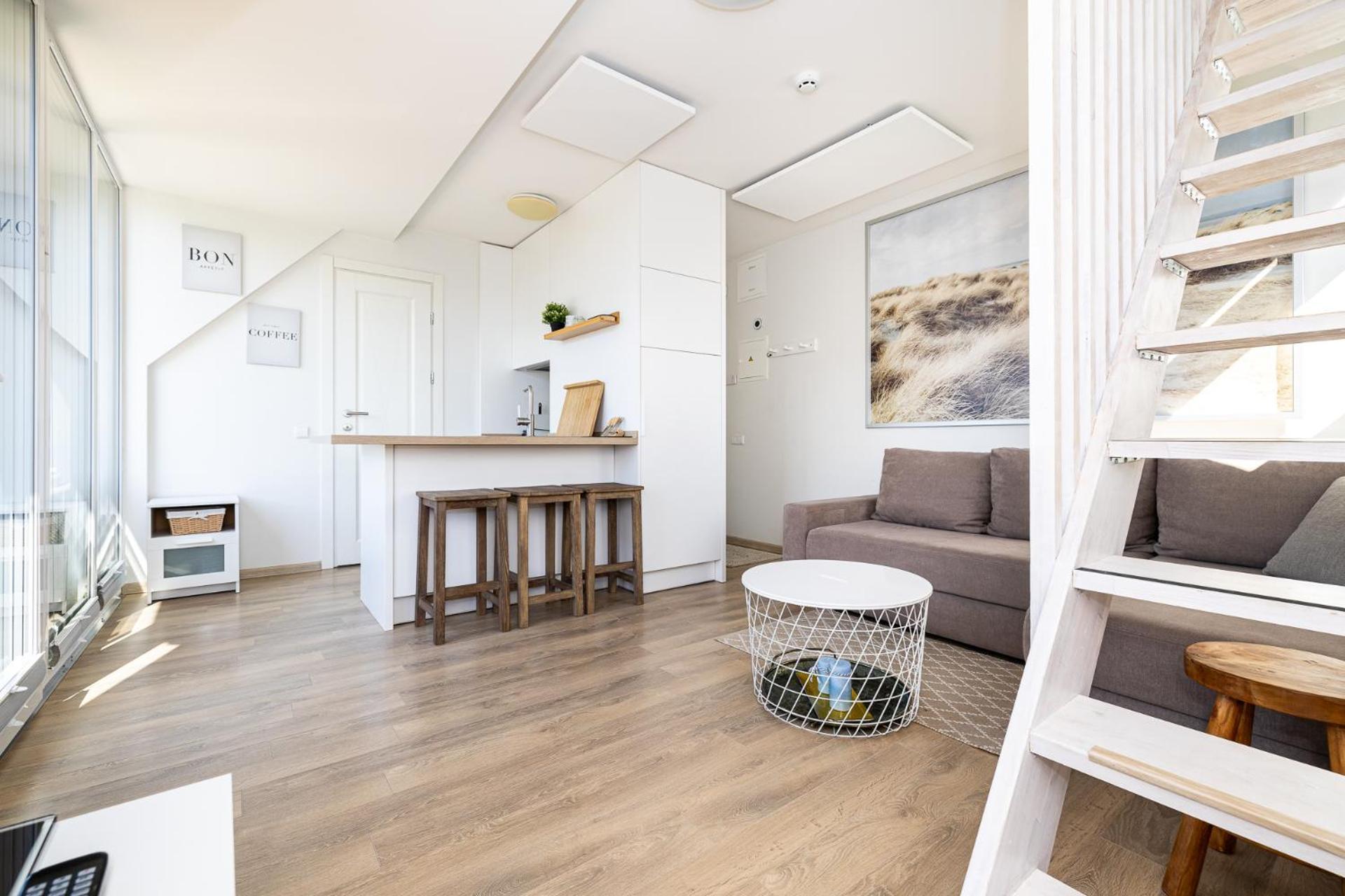 Green Shine Apartment, By Cohost พาลังกา ภายนอก รูปภาพ
