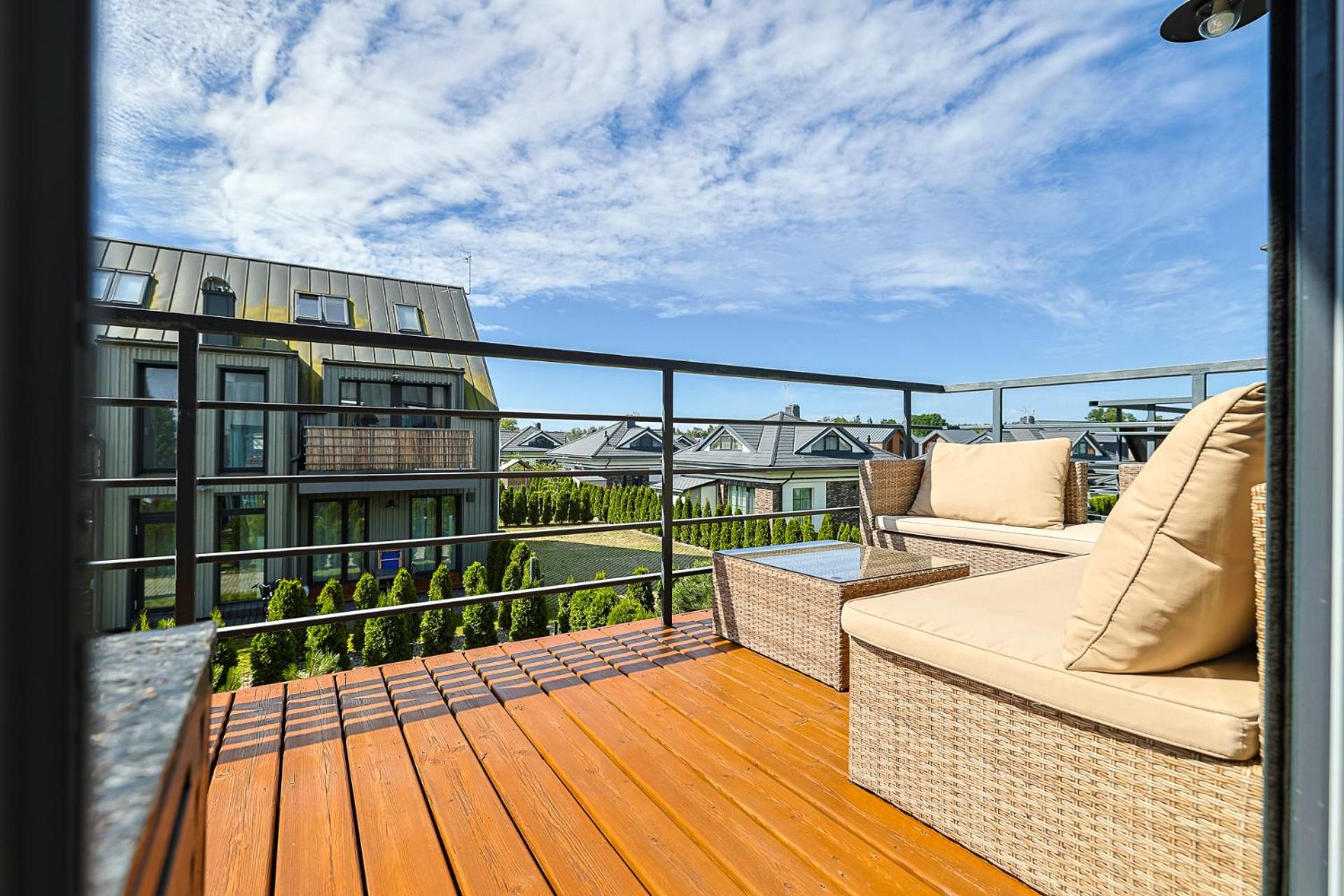 Green Shine Apartment, By Cohost พาลังกา ภายนอก รูปภาพ