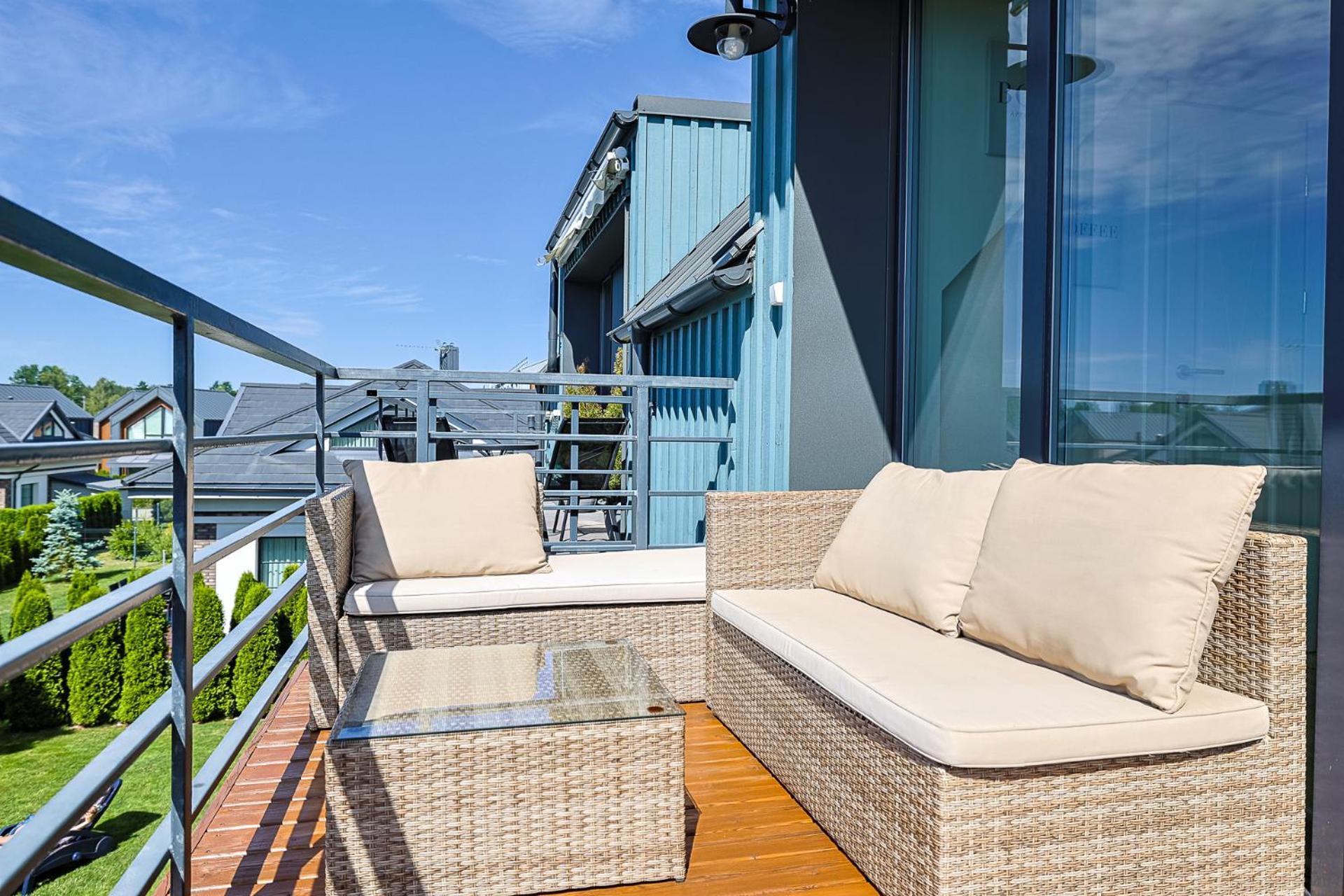 Green Shine Apartment, By Cohost พาลังกา ภายนอก รูปภาพ