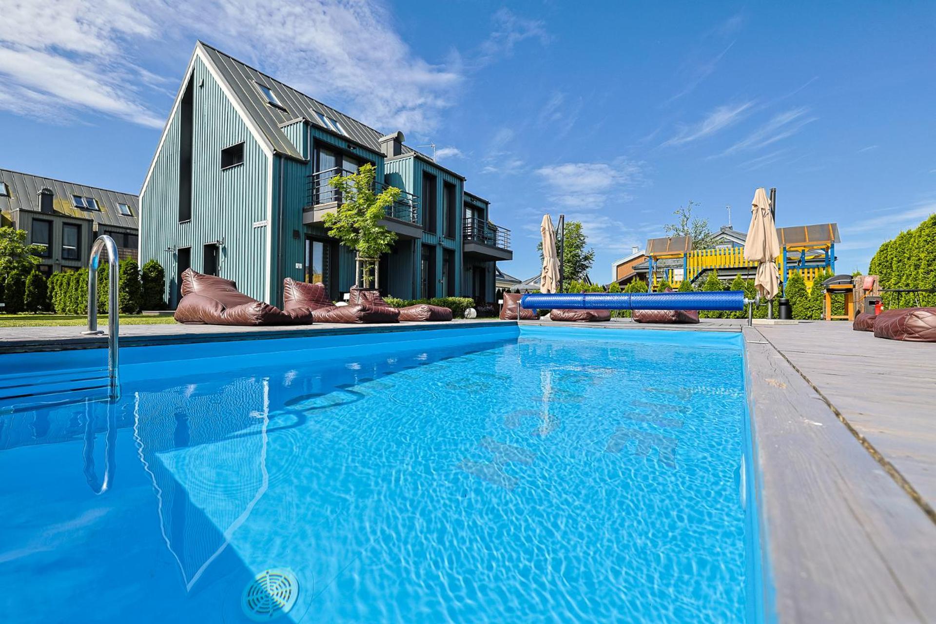 Green Shine Apartment, By Cohost พาลังกา ภายนอก รูปภาพ