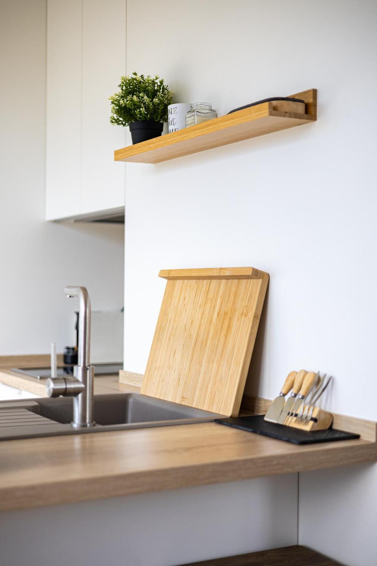 Green Shine Apartment, By Cohost พาลังกา ภายนอก รูปภาพ