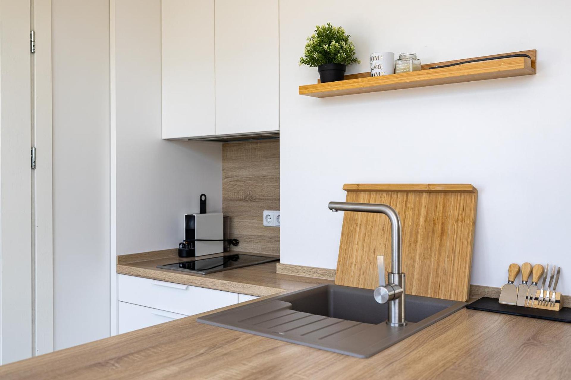 Green Shine Apartment, By Cohost พาลังกา ภายนอก รูปภาพ